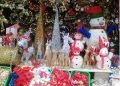 Một bộ đồ trang trí noel gồm những gì?