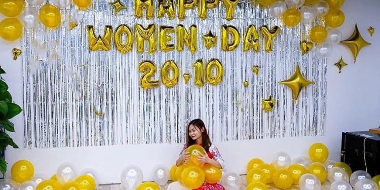 Phụ kiện trang trí tiệc nhân ngày 20-10